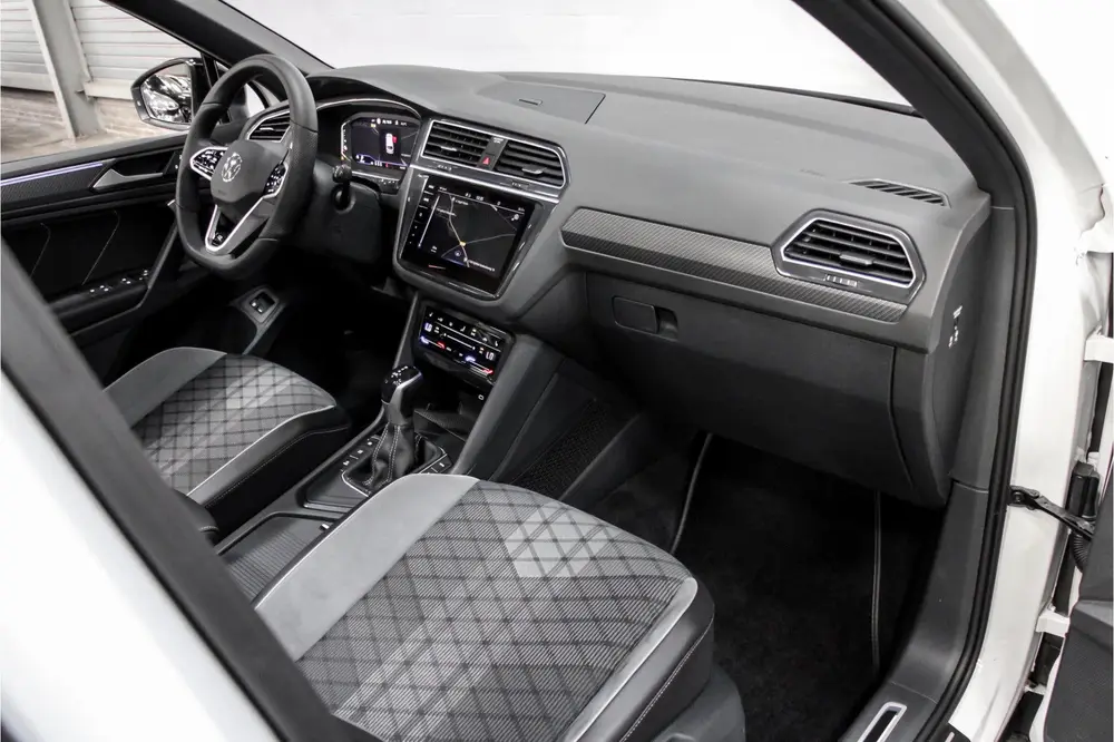 Volkswagen Tiguan 1.4 TSI eHybrid R-Line Black Style |Pano|3 uit 2022, foto 9