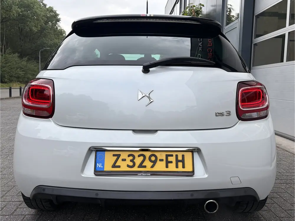 DS Automobiles 3 DS DS 3 1.2 PureTech Givenchy Le MakeUp Performance Line uit 2019, foto 9