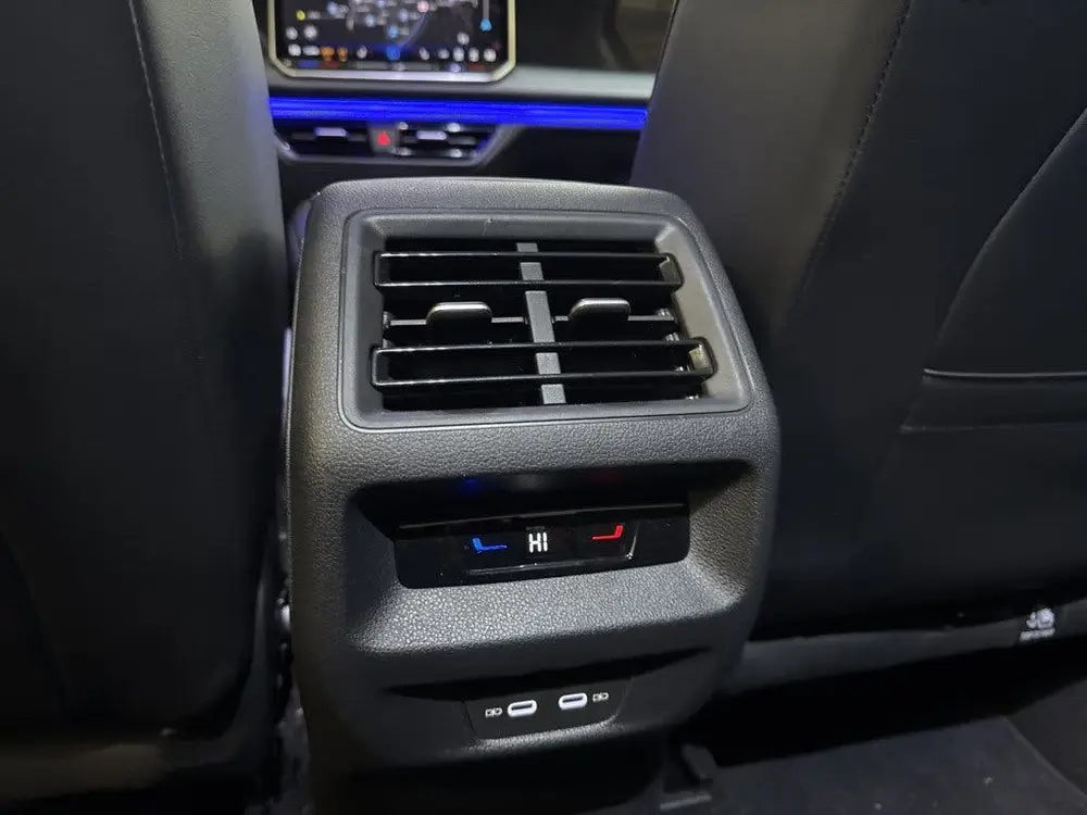 Volkswagen Tiguan 1.5 eTSI DSG LIFE GOAL IQ.LIGHT/360°CAMER uit 2025, foto 11