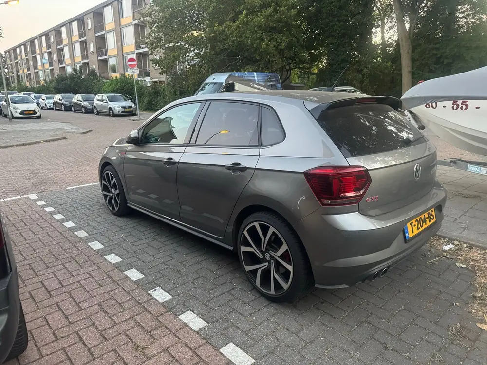Volkswagen Polo 2.0 TSI 200pk 6-DSG 2019 Grijs uit 2019, foto 7