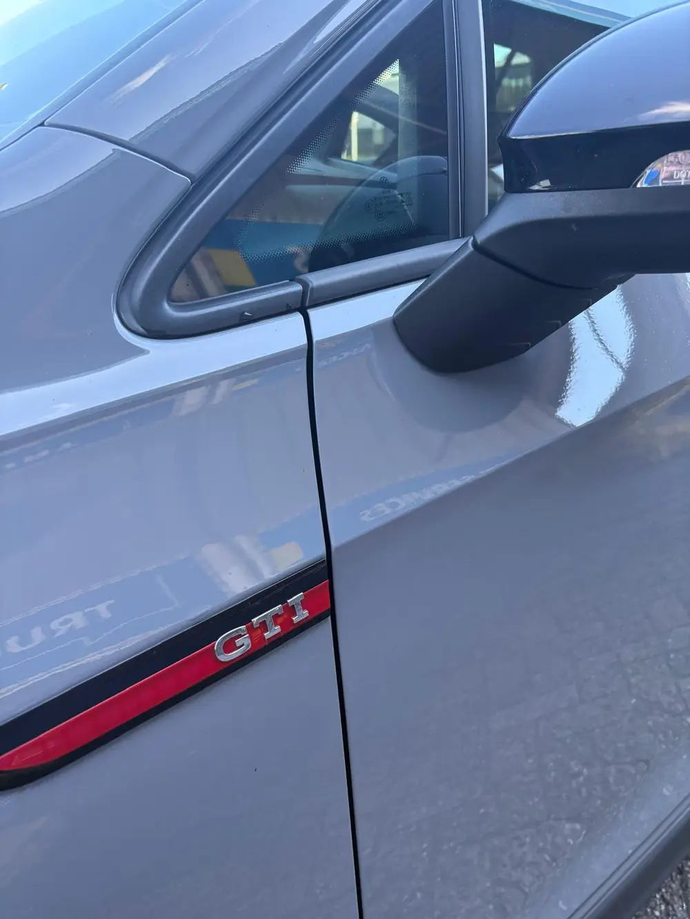 Volkswagen Golf 8 GTI uit 2021, foto 3