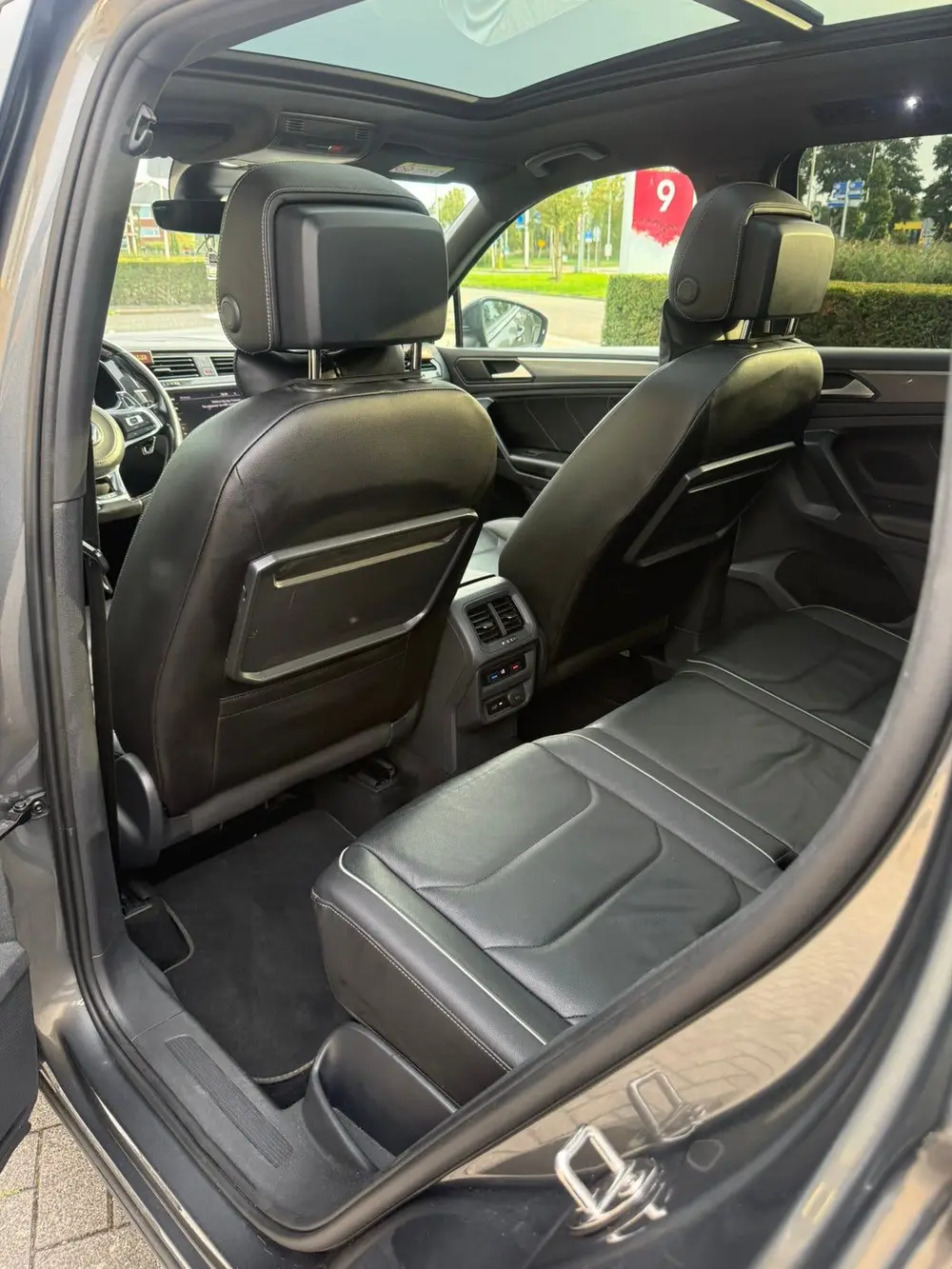Volkswagen Tiguan 3x R-line 2.0 TDI 4 Motion 190 PK DSG 2020 uit 2020, foto 9