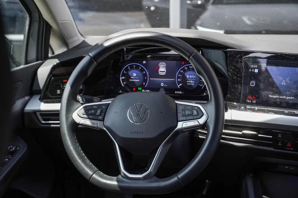 Volkswagen Golf 1.0 eTSI Aut. Life Digi.dashb.|LED|4-nw All uit 2023, foto 14