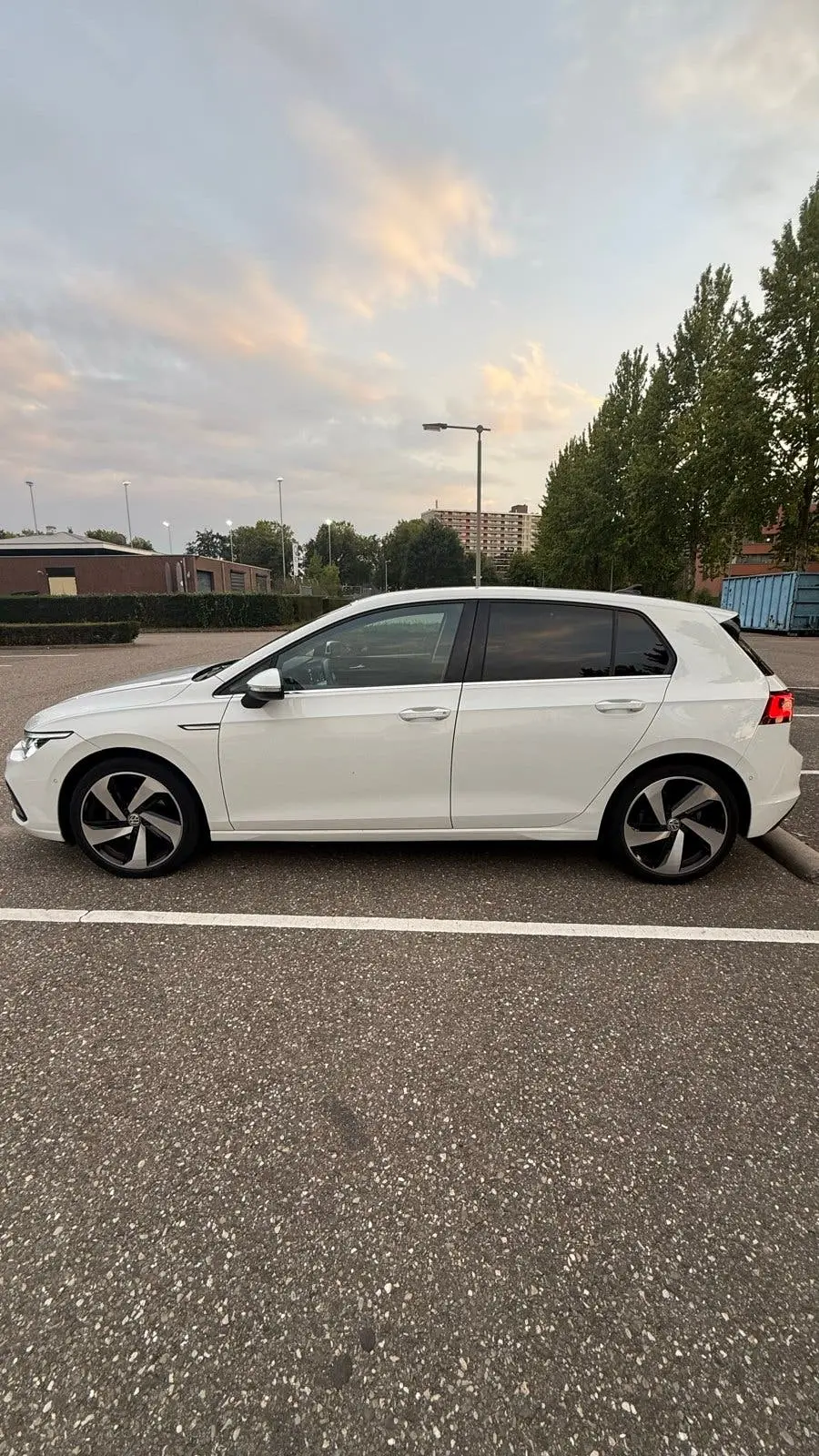 Volkswagen Golf 1.5 Etsi 150pk 7-DSG 2020 Wit FULL OPTION uit 2020, foto 3