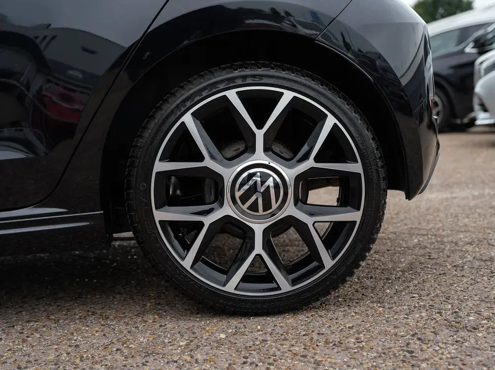 Volkswagen UP! 1.0 TSI GTI 116PK | Camera | Clima | Cruise uit 2021, foto 12