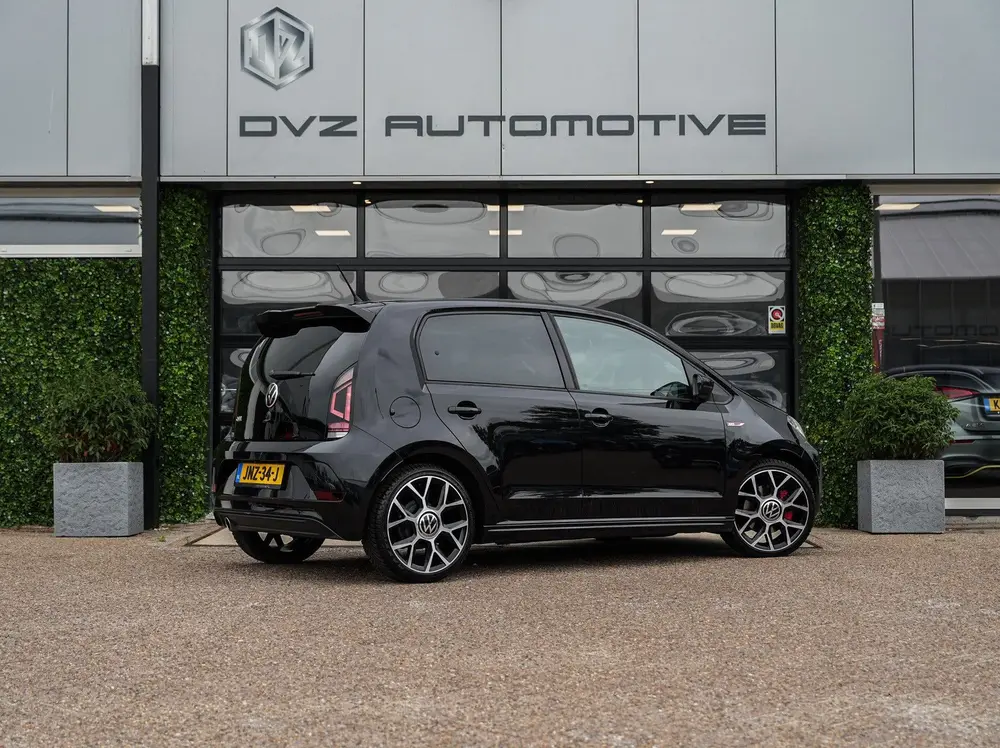Volkswagen UP! 1.0 TSI GTI 116PK | Camera | Clima | Cruise uit 2021, foto 3