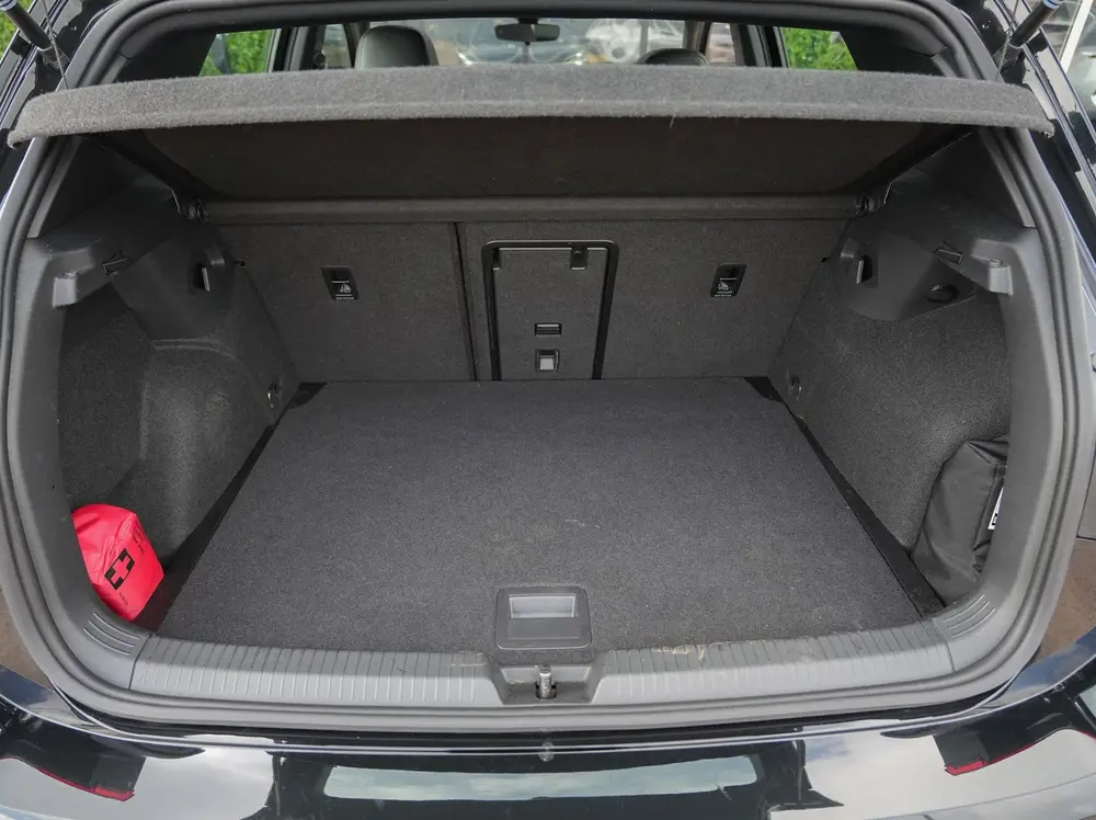 Volkswagen Golf 1.5 TSI R-Line Edition | Pano | Camera | Dri uit 2025, foto 15