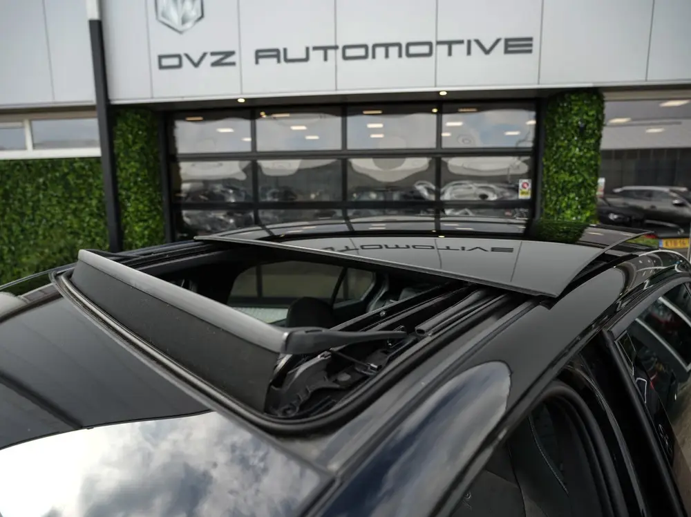 Volkswagen Golf 1.5 TSI R-Line Edition | Pano | Camera | Dri uit 2025, foto 3