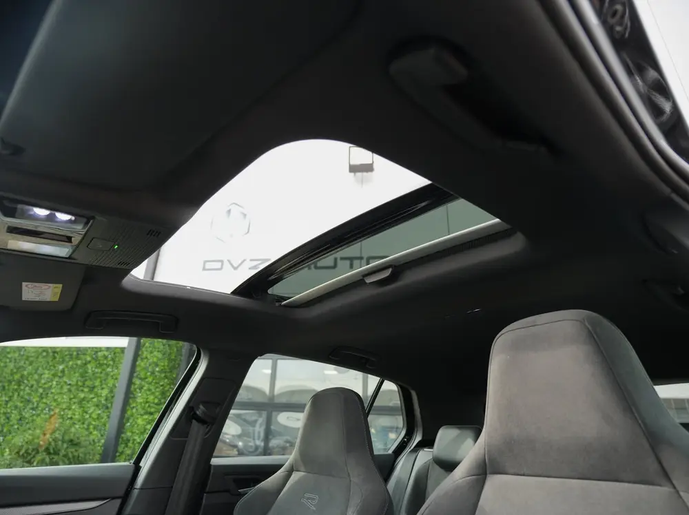 Volkswagen Golf 1.5 TSI R-Line Edition | Pano | Camera | Dri uit 2025, foto 8