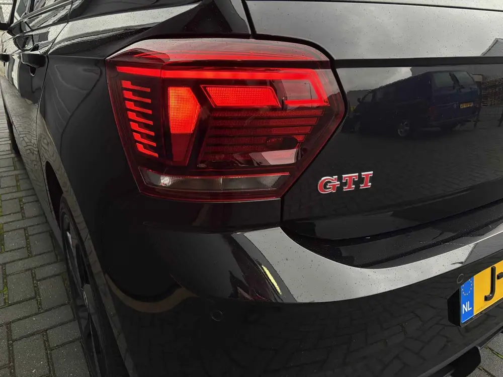 Volkswagen Polo 2.0 TSI 200pk 6-DSG 2019 Zwart uit 2019, foto 8