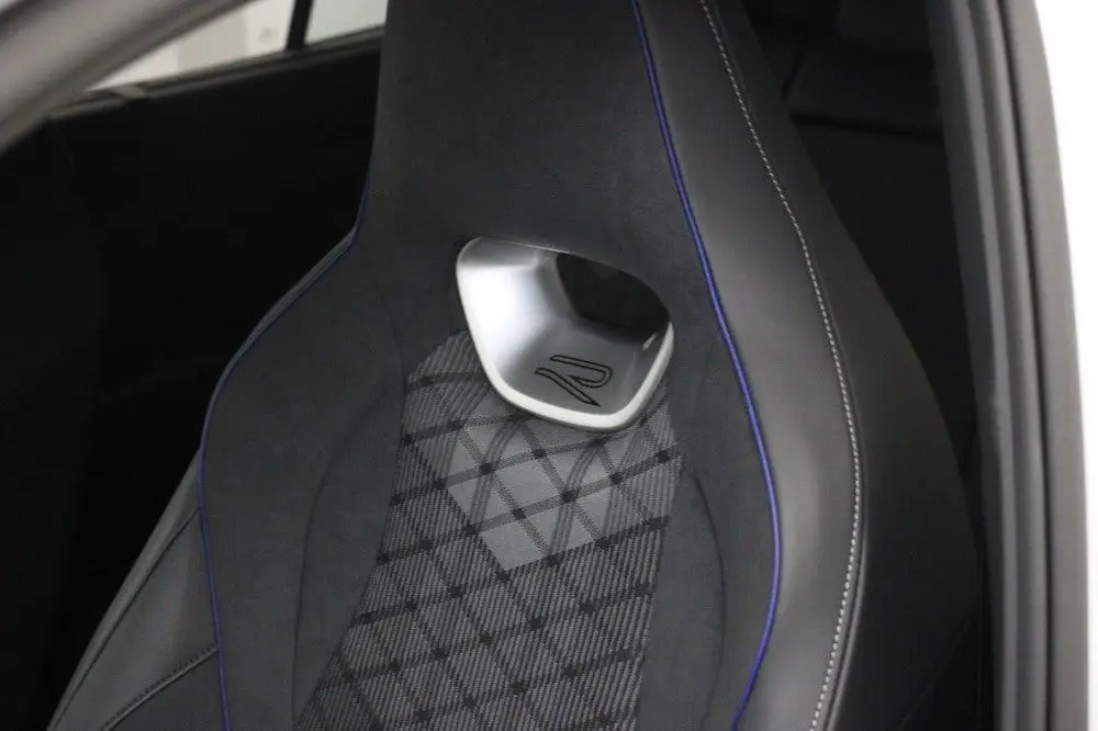 Volkswagen Tayron 1.5 eTSI R-Line Edition 7 Persoons Automaa uit 2025, foto 9