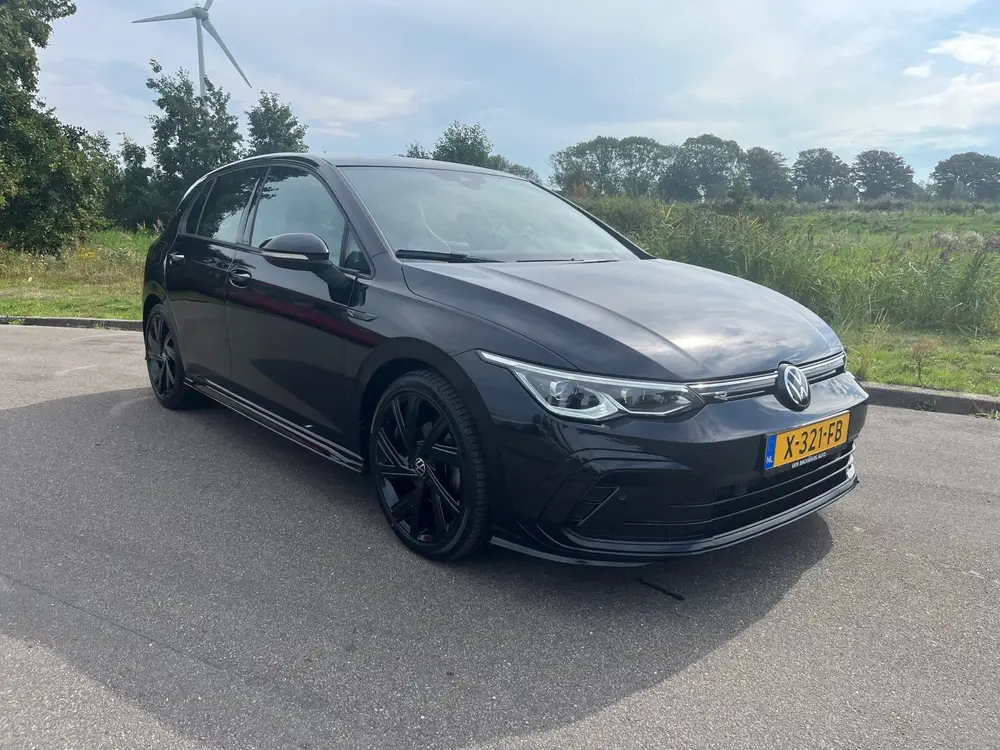 Volkswagen Golf 1.5 TSI R-Line Business+ uit 2022, foto 2