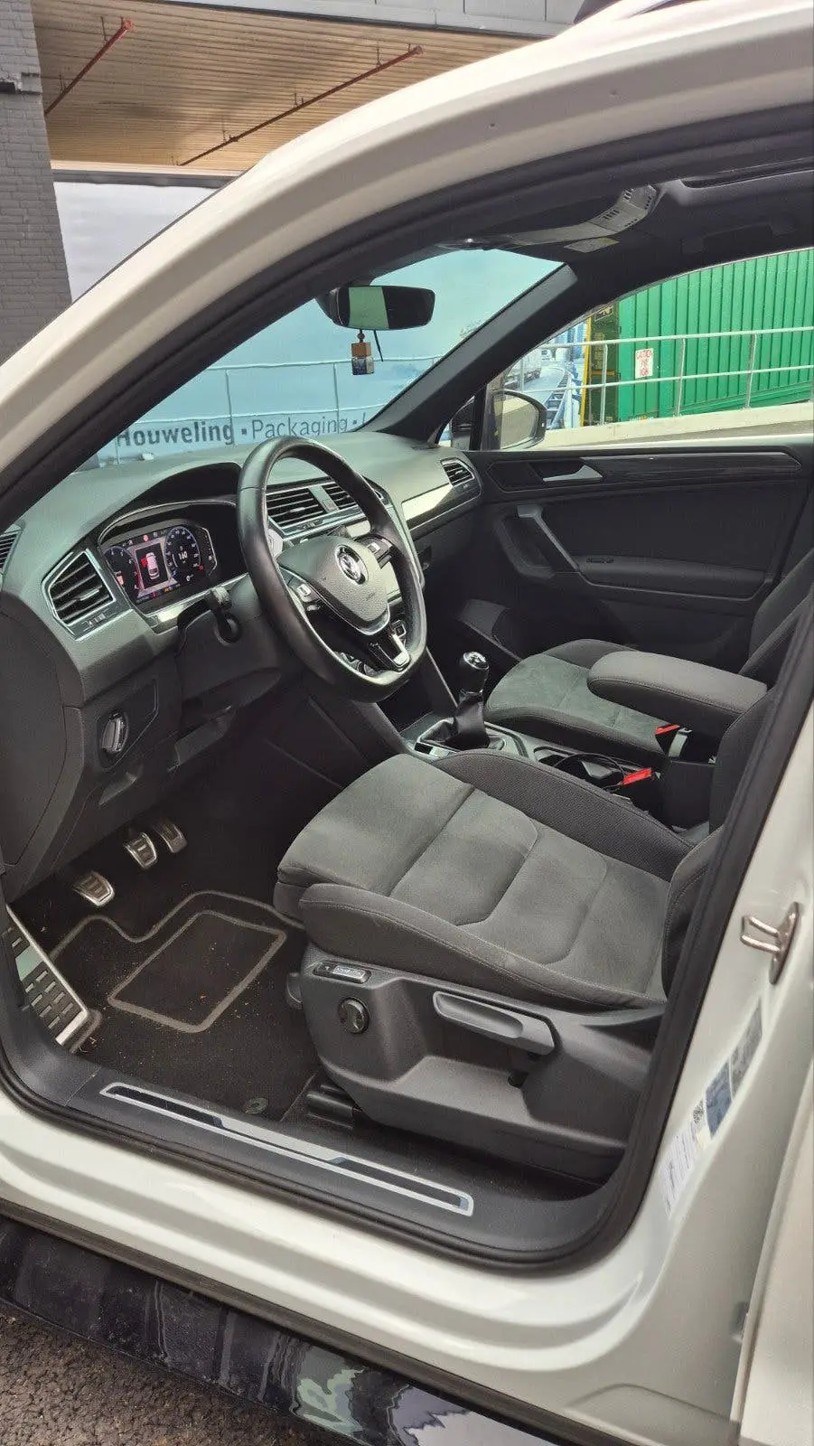 Volkswagen Tiguan 1.5 TSI 130pk 2019 Wit uit 2019, foto 6