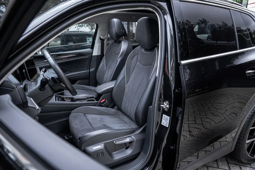 Volkswagen Tiguan 1.5 eTSI Elegance | LED | Panoramadak | Cr uit 2024, foto 6