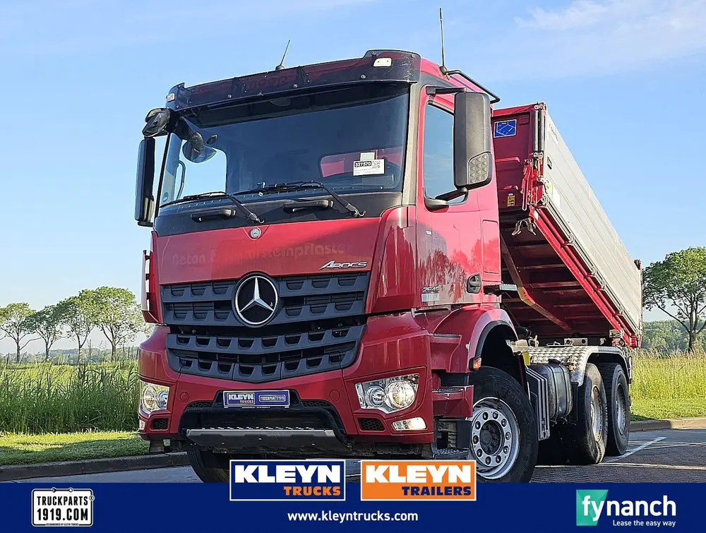 Mercedes-Benz Actros 2645 6x4 retarder 151tkm uit 2019