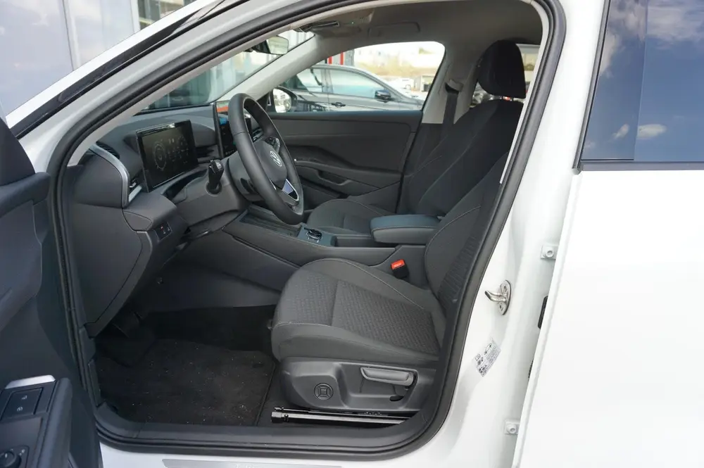 Volkswagen T-Roc 1.5 eTSI 116pk DSG Life First Edition | Sto uit 2026, foto 19