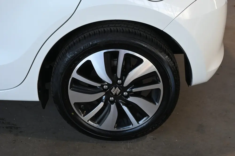 Suzuki Swift 1.0 Stijl Smart Hybrid Navigatie Adaptieve Crui uit 2019, foto 12