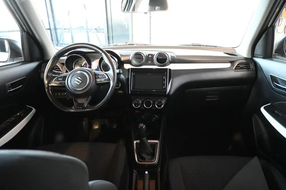 Suzuki Swift 1.0 Stijl Smart Hybrid Navigatie Adaptieve Crui uit 2019, foto 2