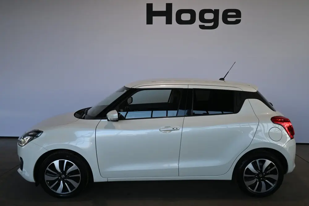 Suzuki Swift 1.0 Stijl Smart Hybrid Navigatie Adaptieve Crui uit 2019, foto 3