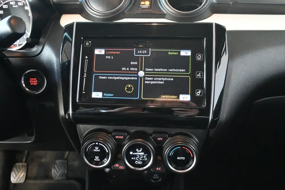 Suzuki Swift 1.0 Stijl Smart Hybrid Navigatie Adaptieve Crui uit 2019, foto 9