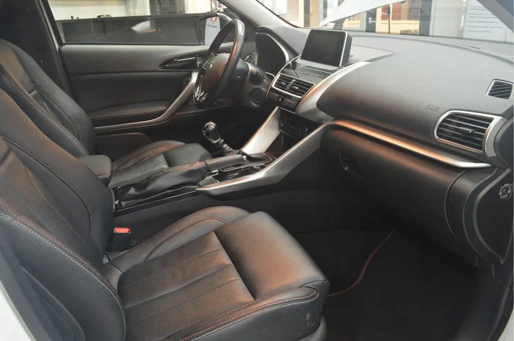 Mitsubishi Eclipse Cross 1.5 DI-T Intense S // LEDER // STOE uit 2019, foto 10