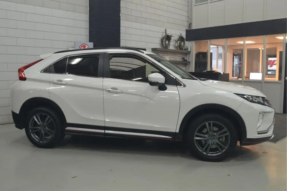 Mitsubishi Eclipse Cross 1.5 DI-T Intense S // LEDER // STOE uit 2019, foto 3