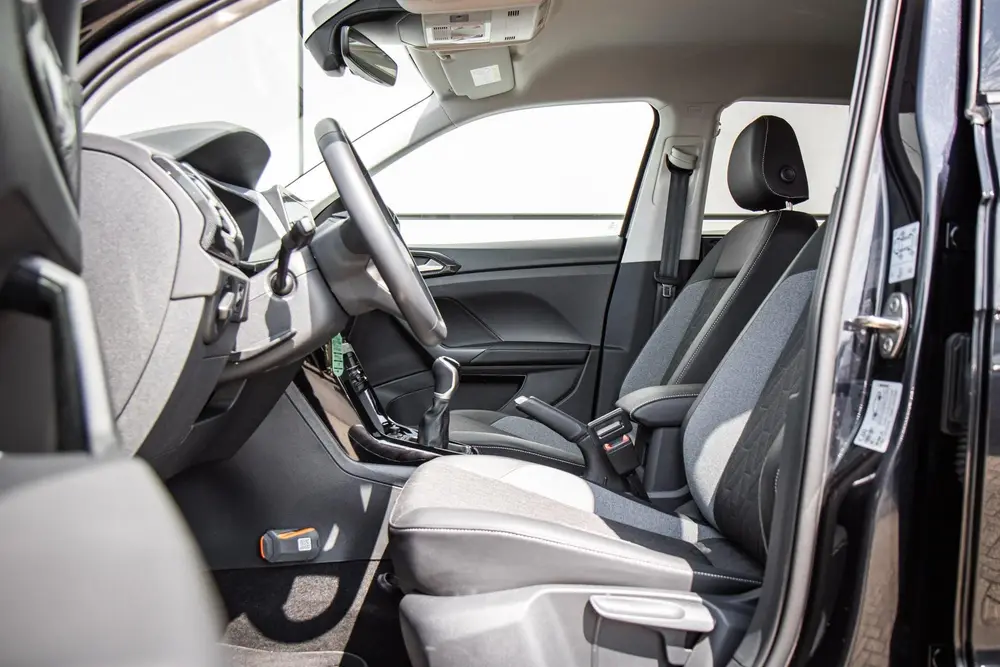 Volkswagen T-Cross 1.0 TSI 95pk Life Edition | Voorstoelen V uit 2025, foto 4