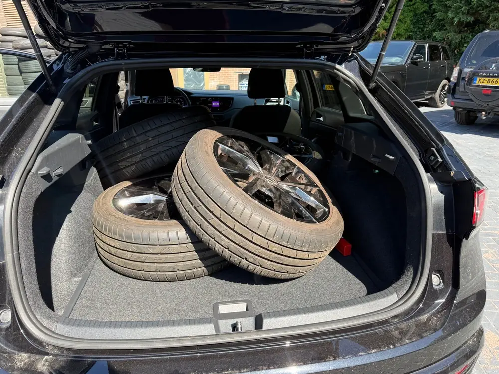 Volkswagen Taigo 1.5 TSI R-Line Business / Parkeersensoren / uit 2024, foto 11