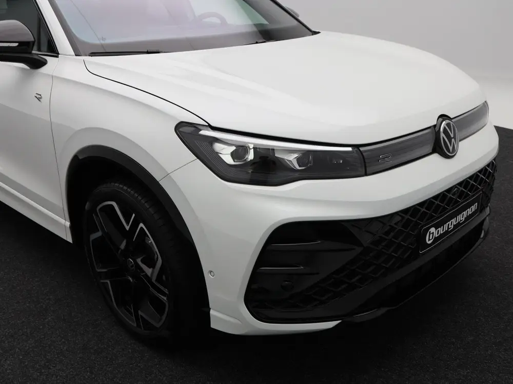 Volkswagen Tiguan 1.5 eHybrid 272 Pk Automaat R-Line Edition uit 2025, foto 11