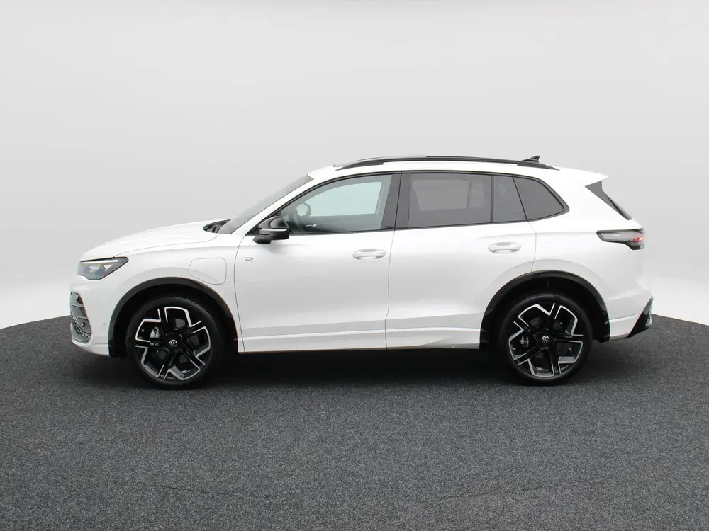 Volkswagen Tiguan 1.5 eHybrid 272 Pk Automaat R-Line Edition uit 2025, foto 7