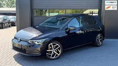 Volkswagen Golf 1.5 TSI Life Business Pano|Camera|IQ|Cruise| uit 2020