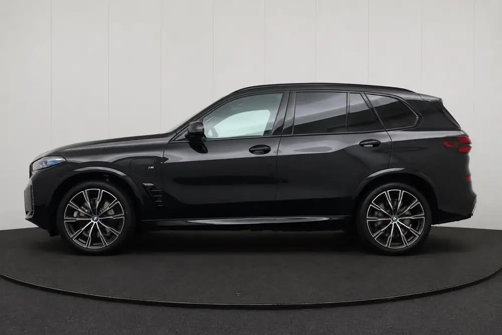 BMW X5 xDrive50e 490 PK High Exe. M-Sport Pano-Dak Head-Up E uit 2026, foto 2