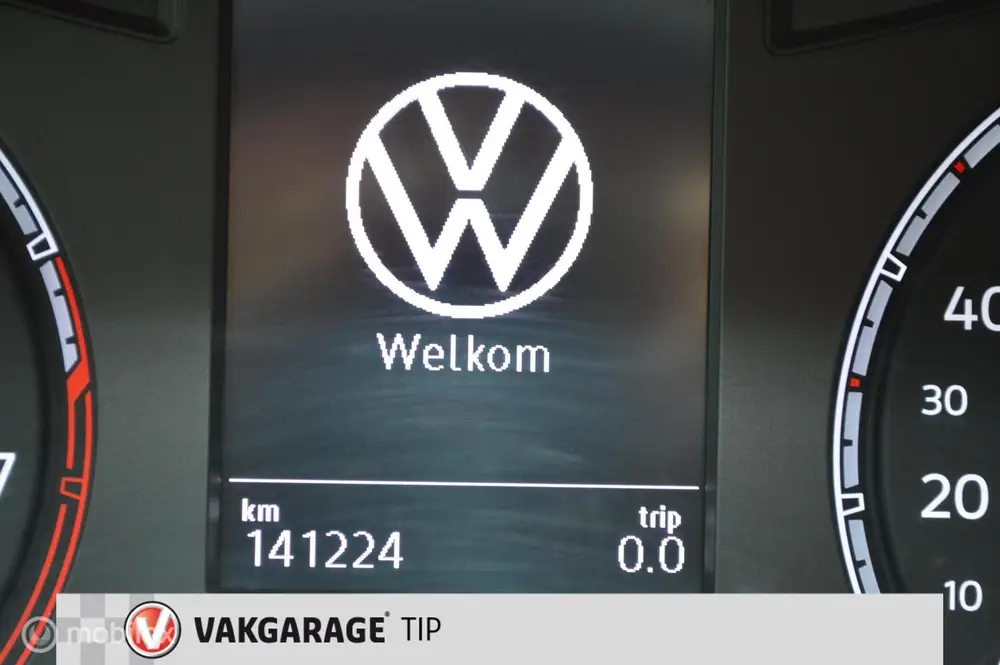 Volkswagen T-Roc 1.0 TSI Style Business uit 2021, foto 11