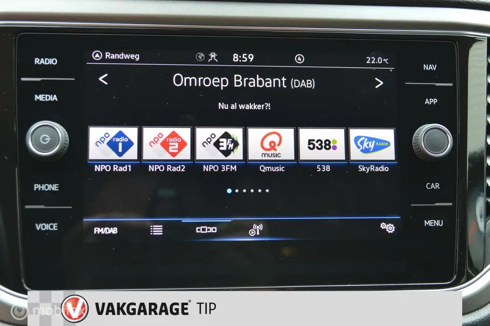 Volkswagen T-Roc 1.0 TSI Style Business uit 2021, foto 12