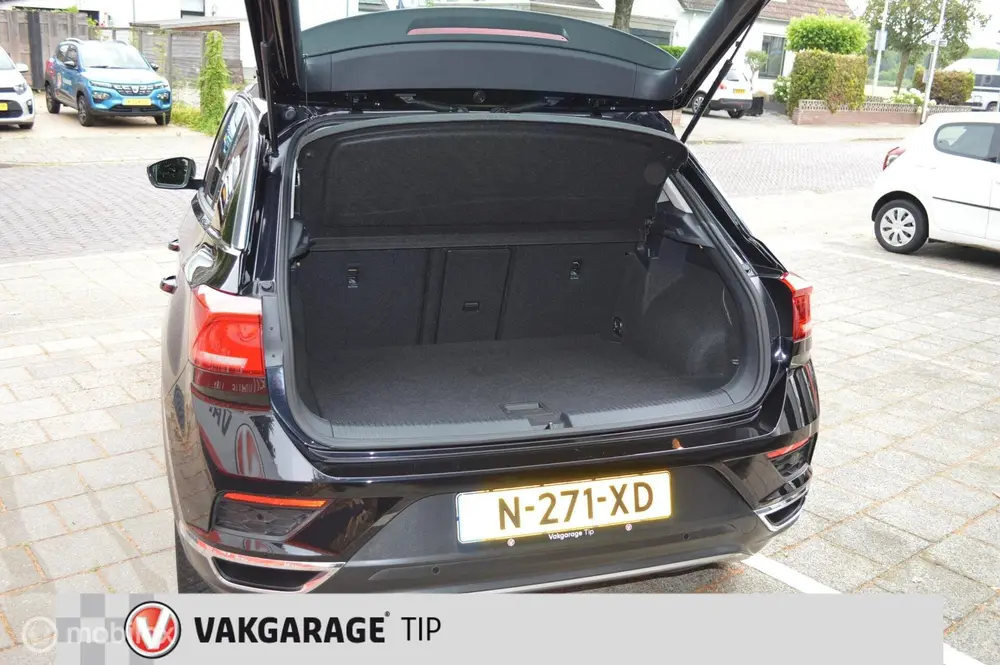Volkswagen T-Roc 1.0 TSI Style Business uit 2021, foto 7