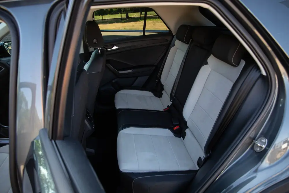 Volkswagen T-Roc 1.5 TSI Style , Achteruitrijcamera, Stoelve uit 2022, foto 8
