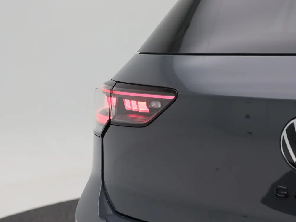 Volkswagen Golf R-Line Edition 1.5 eTSI 150 PK Automaat | Tr uit 2026, foto 16