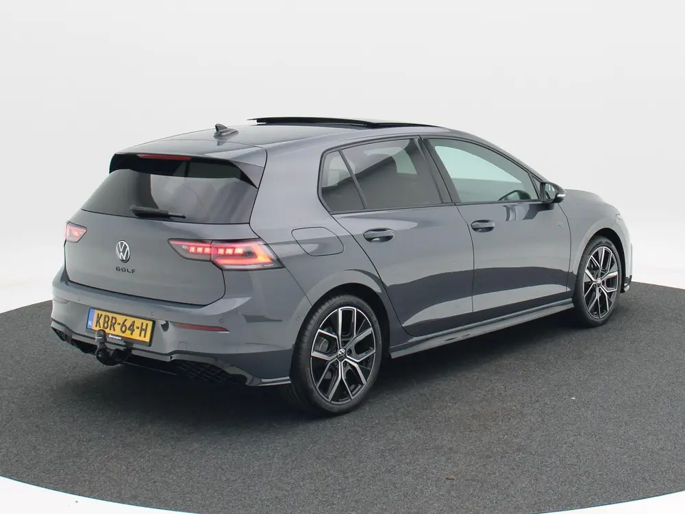 Volkswagen Golf R-Line Edition 1.5 eTSI 150 PK Automaat | Tr uit 2026, foto 2
