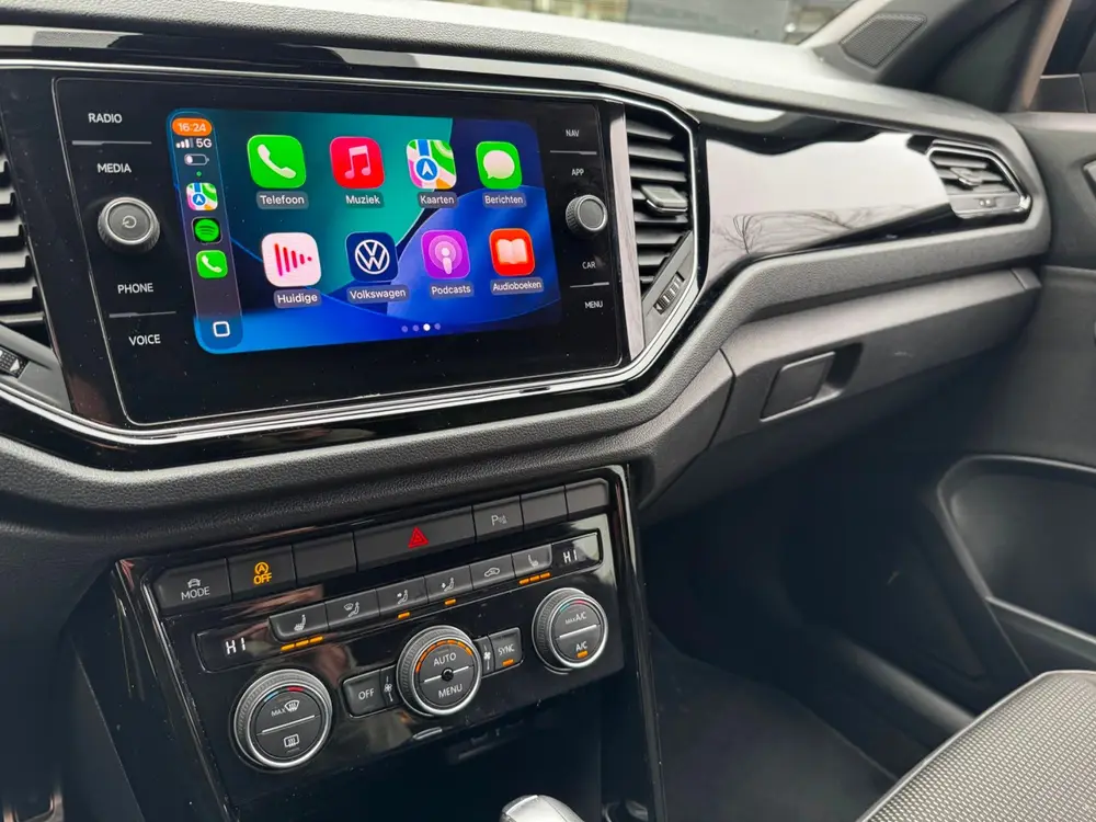 Volkswagen T-Roc 1.5 TSI Sport Black Style Digital Dash Elec uit 2021, foto 5