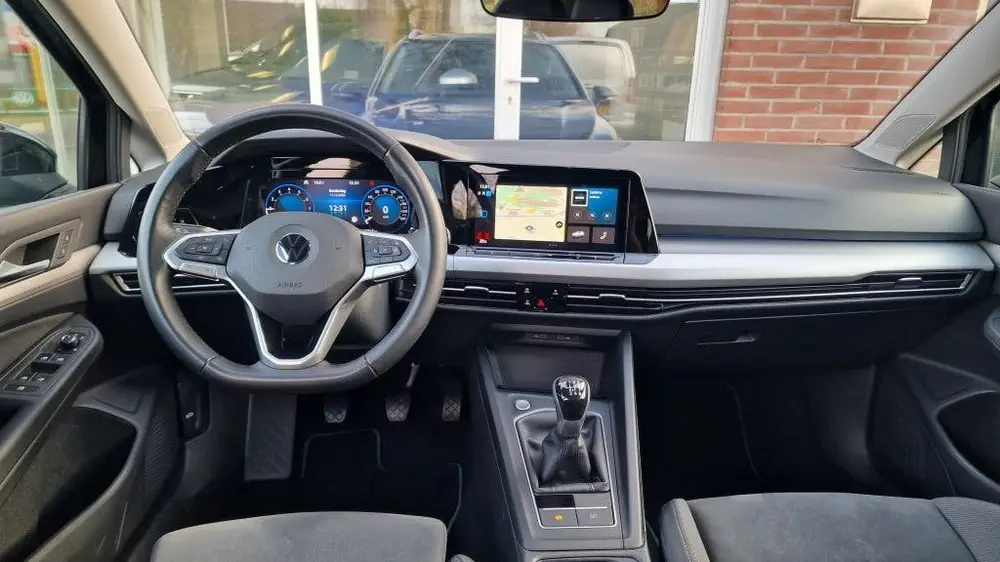 Volkswagen Golf Variant 1.0 TSI Life Business, Stoel&stuurve uit 2022, foto 3