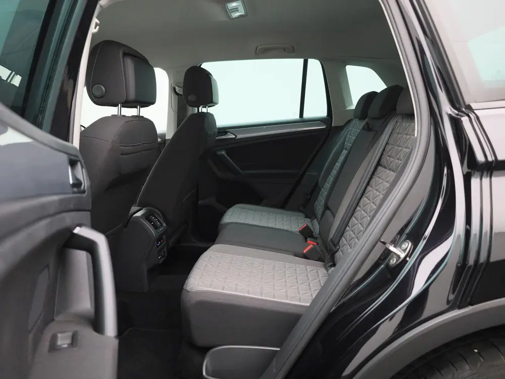 Volkswagen Tiguan 1.5 TSI Life | Climate Control| Parkeersen uit 2021, foto 12
