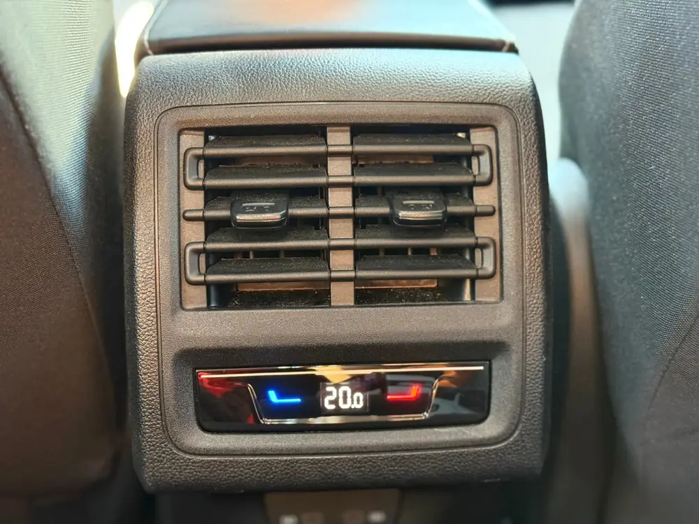 Volkswagen Golf 1.5 eTSI 130pk 7-DSG Trekhaak Dealerondh uit 2023, foto 14