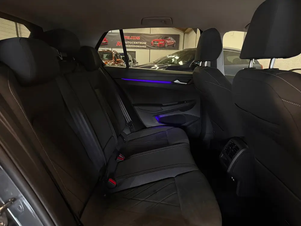 Volkswagen Golf 1.0 TSI Navi|Virtual|Sfeer|Camera|Carplay|LE uit 2022, foto 11