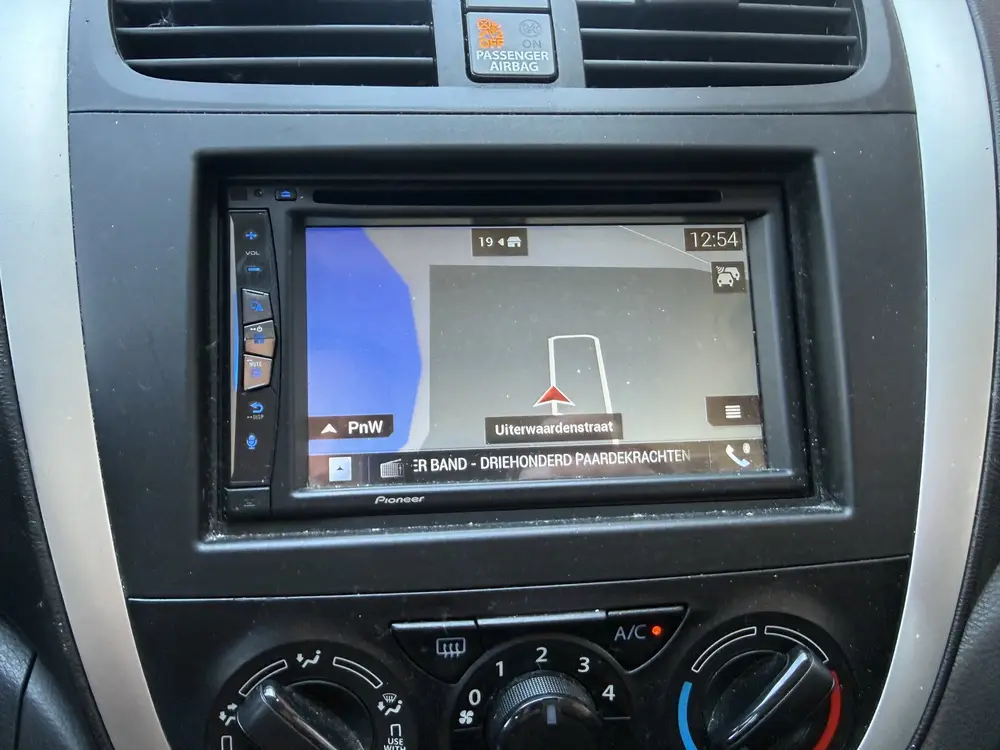 Suzuki Celerio 1.0 Comfort park sensor Navigatie uit 2019, foto 2