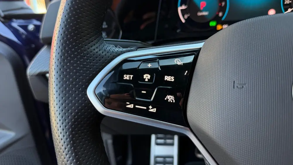 Volkswagen Golf 1.5 eTSI R-Line BusinessAutomaat,Carplay,Atl uit 2023, foto 15