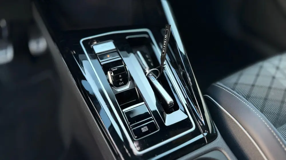 Volkswagen Golf 1.5 eTSI R-Line BusinessAutomaat,Carplay,Atl uit 2023, foto 17