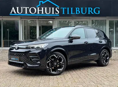 Volkswagen Tiguan 1.5 eTSI R-Line Pano H/K 360' HUD Trekhaak uit 2024