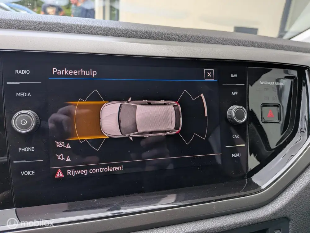 Volkswagen Polo 1.0 TSI Comfortline Business uit 2021, foto 14