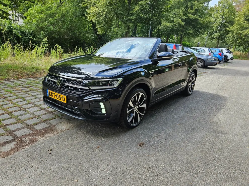 Volkswagen T-Roc Cabrio Vw T-Roc cabrio 1.5 TSI 150pk 7-DSG 2025 Zwart uit 2025