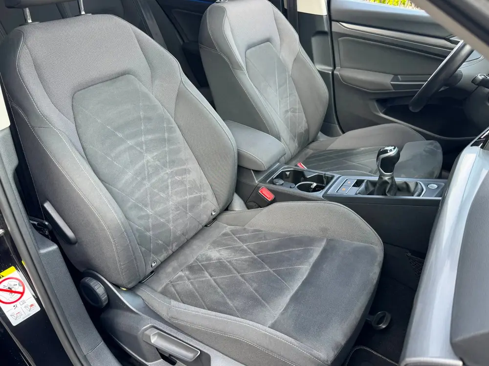 Volkswagen Golf 1.5 TSI Highline Business R | Met o.a. stoel uit 2020, foto 16